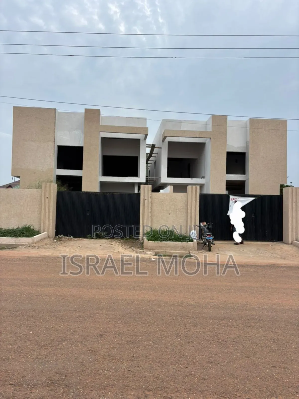 Eexecutive 5 Bedroom Duplex House for Sale at Oyarifa in Oyarifa