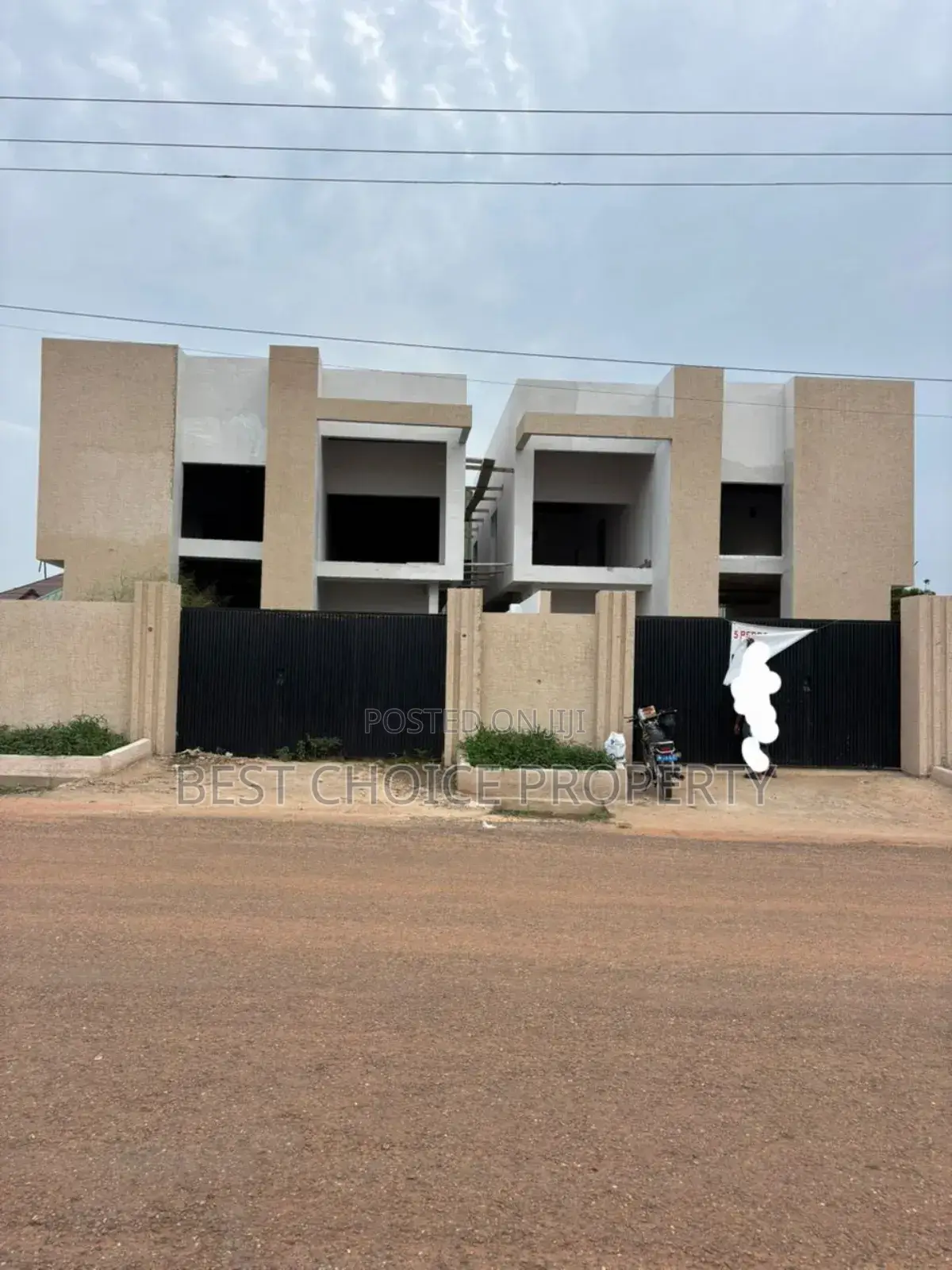 Eexecutive 5 Bedroom Duplex House for Sale at Oyarifa in Oyarifa