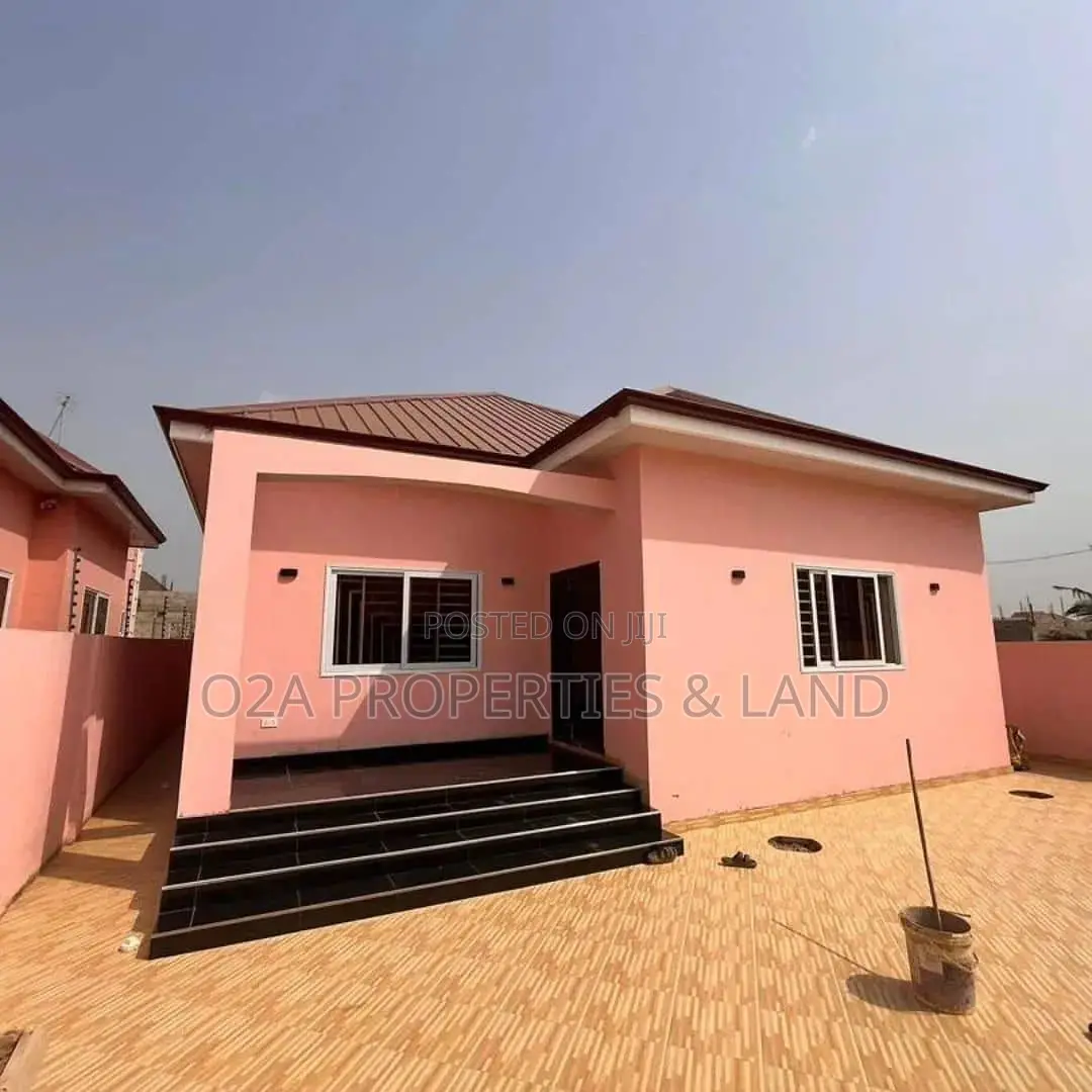 3bdrm House in Oyarifa, Ghana Flag for sale in Ghana Flag