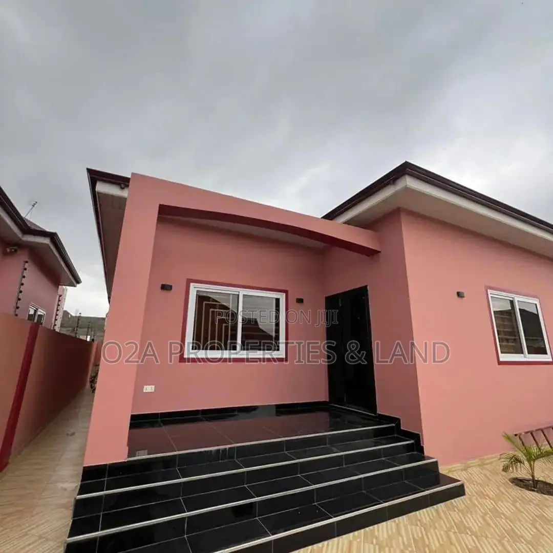 3bdrm House in Oyarifa, Ghana Flag for sale in Ghana Flag