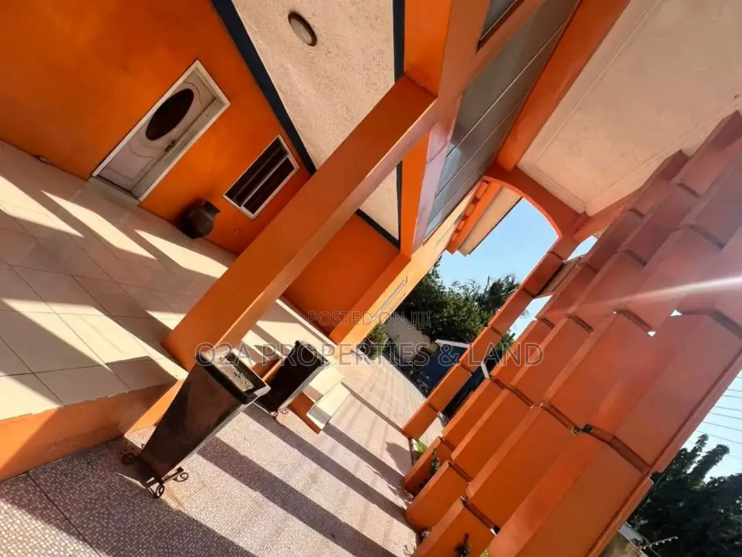 5bdrm House in Airport Residential for rent in Airport Residential Area