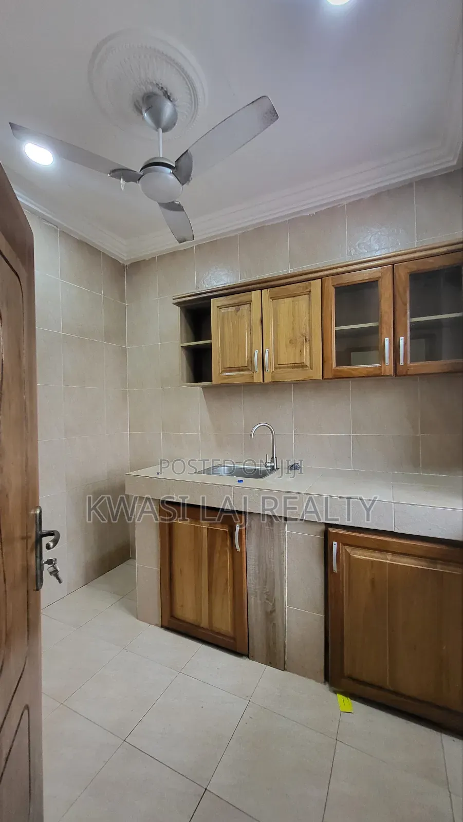 2bdrm Apartment in Broadcasting, Weija for rent in Weija