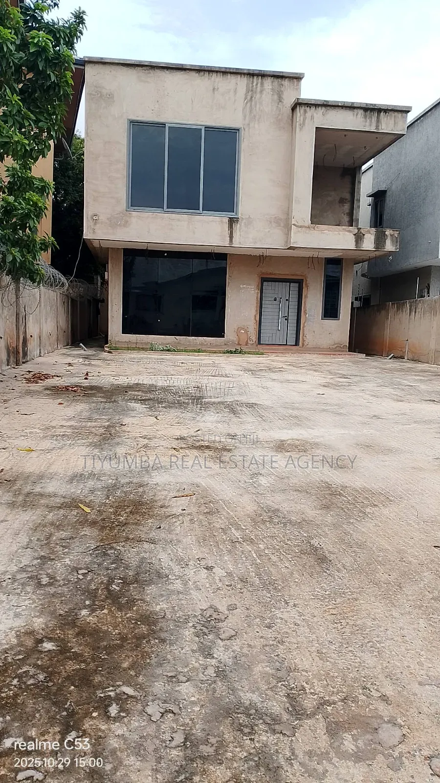 3bdrm House in Tiyumba Agency., West Legon for sale in West Legon