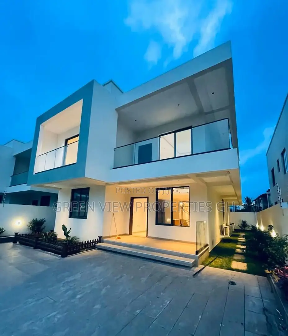 4bdrm Duplex in East Legon for sale in East Legon