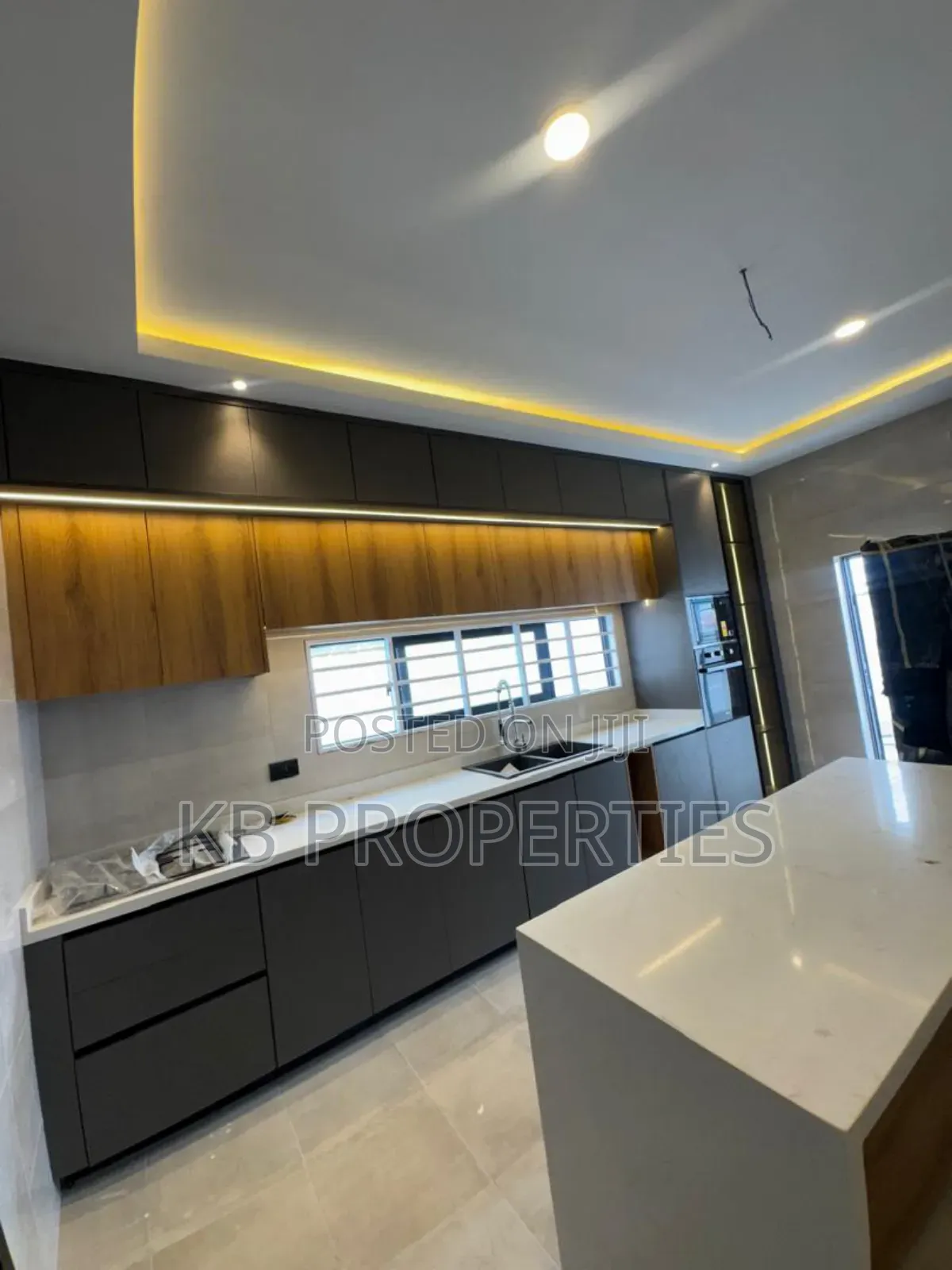 3bdrm House in Kb Properties, Spintex for sale in Spintex