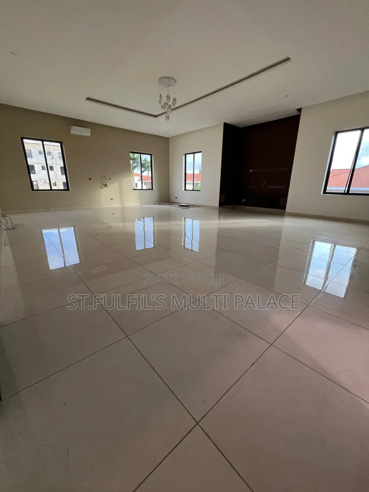 4bdrm House in Airport Residential for sale in Airport Residential Area