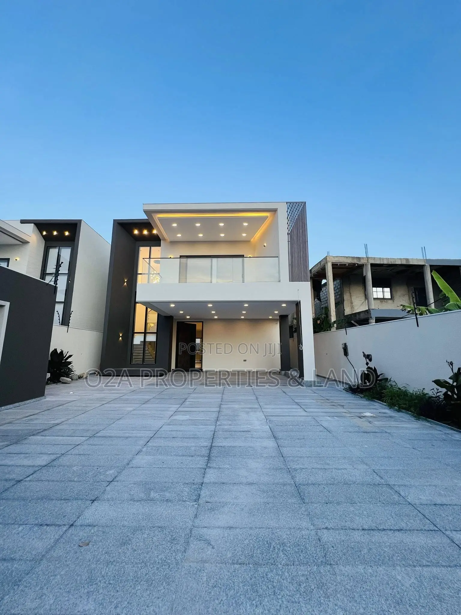 4bdrm House in Ashaley Botwe, Lake Side Estate for sale in Lake Side Estate