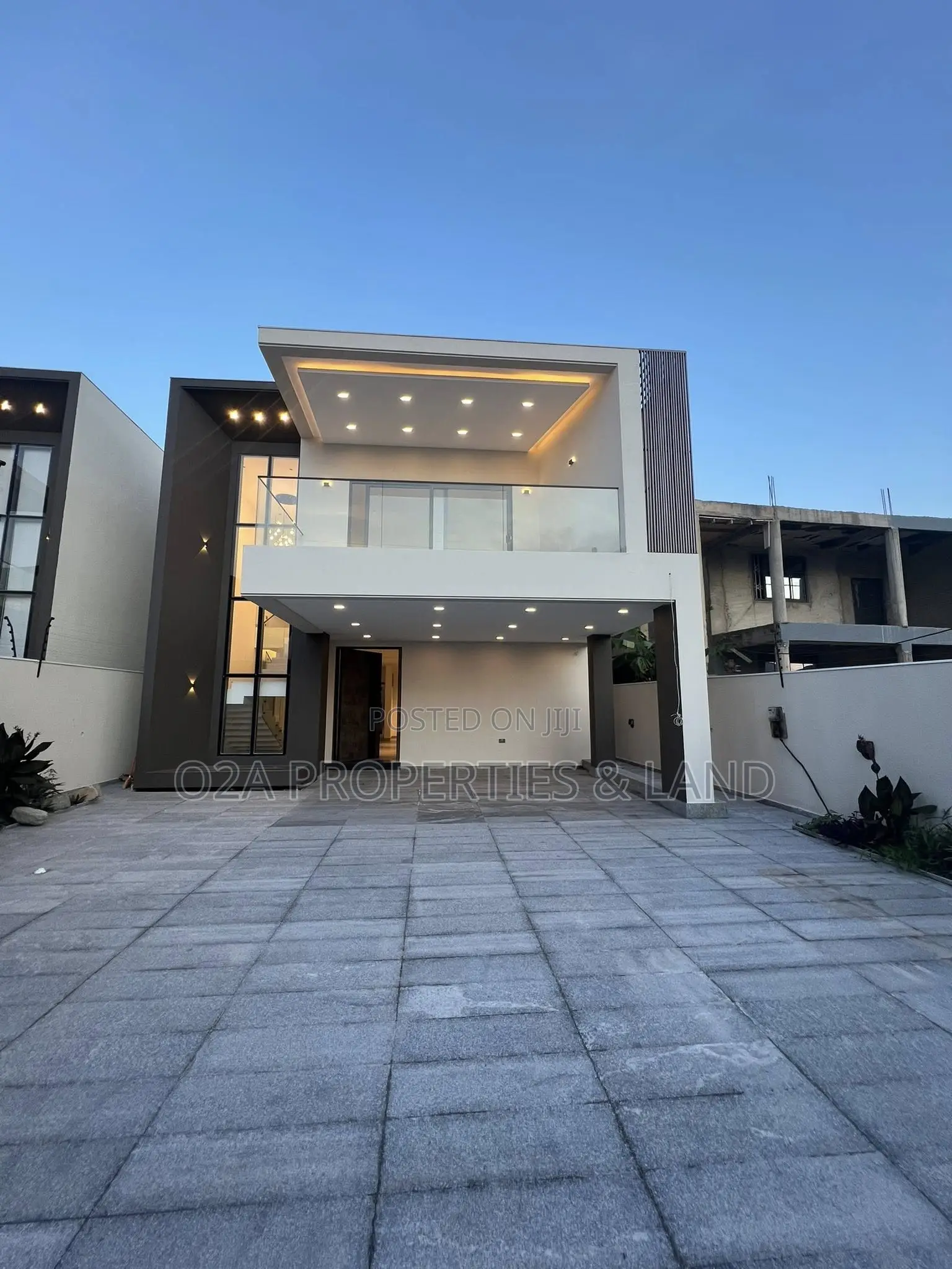 4bdrm House in Ashaley Botwe, Lake Side Estate for sale in Lake Side Estate
