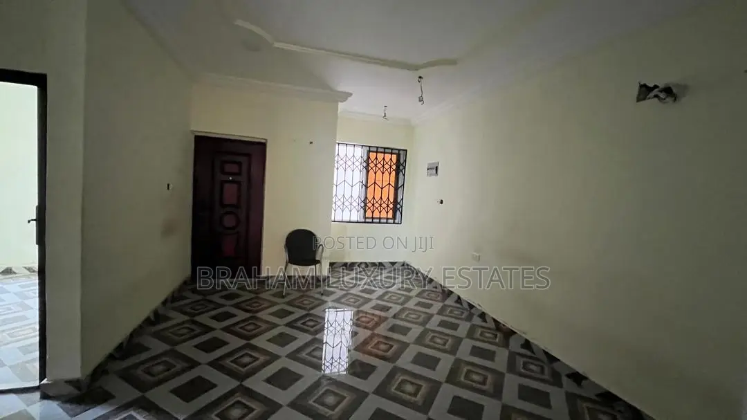 2bdrm Apartment in Braham Luxury Estate, Sakumono for rent in Sakumono