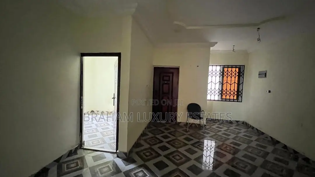 2bdrm Apartment in Braham Luxury Estate, Sakumono for rent in Sakumono