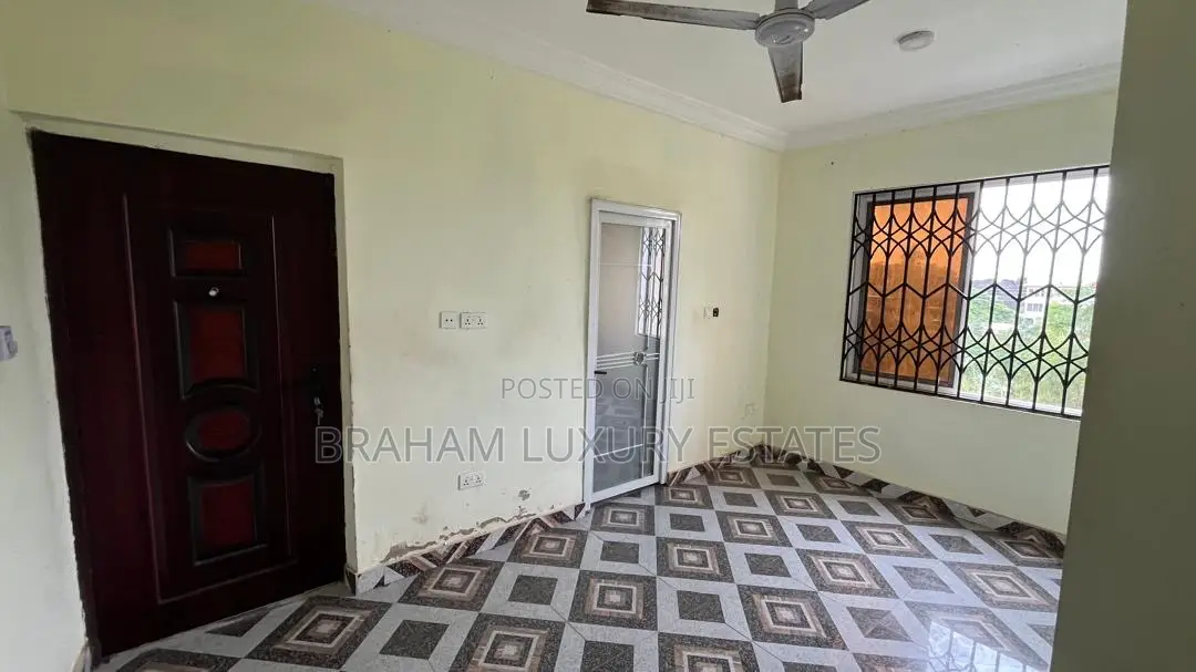 2bdrm Apartment in Braham Luxury Estate, Sakumono for rent in Sakumono