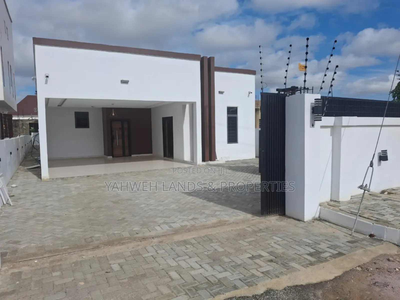 3bdrm House in East Legon for sale in East Legon