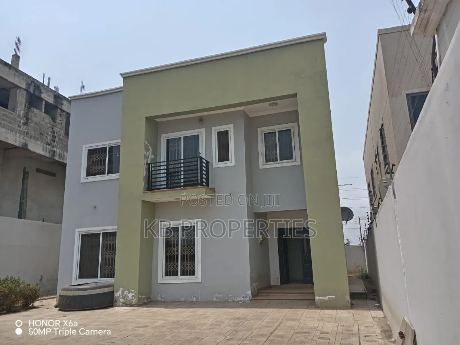 4bdrm Duplex in Kb Properties, Spintex for sale in Spintex