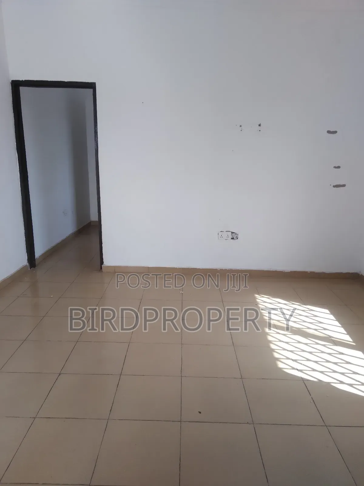 1bdrm Apartment in Bird-Group, School Junction for rent in School Junction