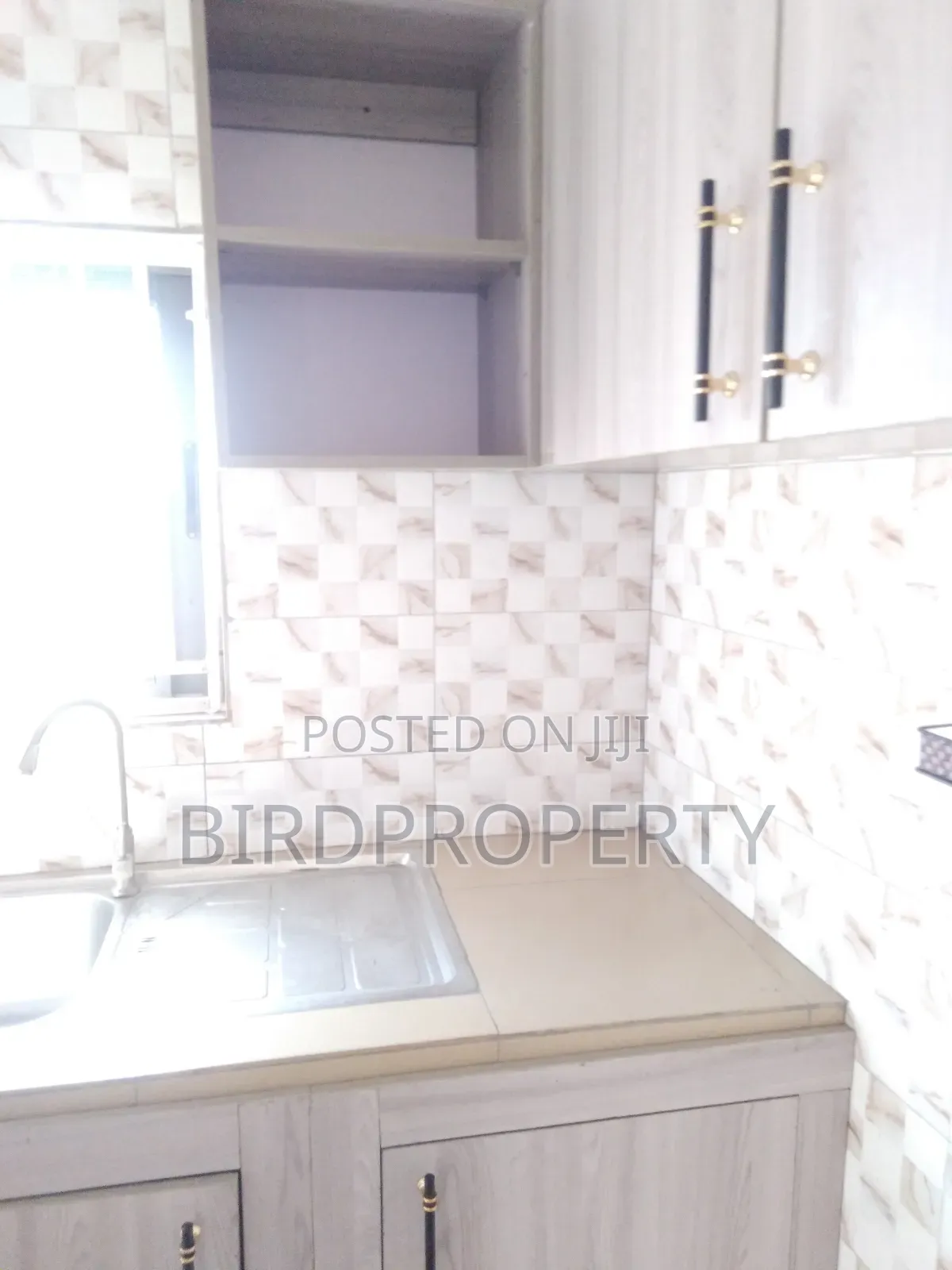 1bdrm Apartment in Bird-Group, School Junction for rent in School Junction