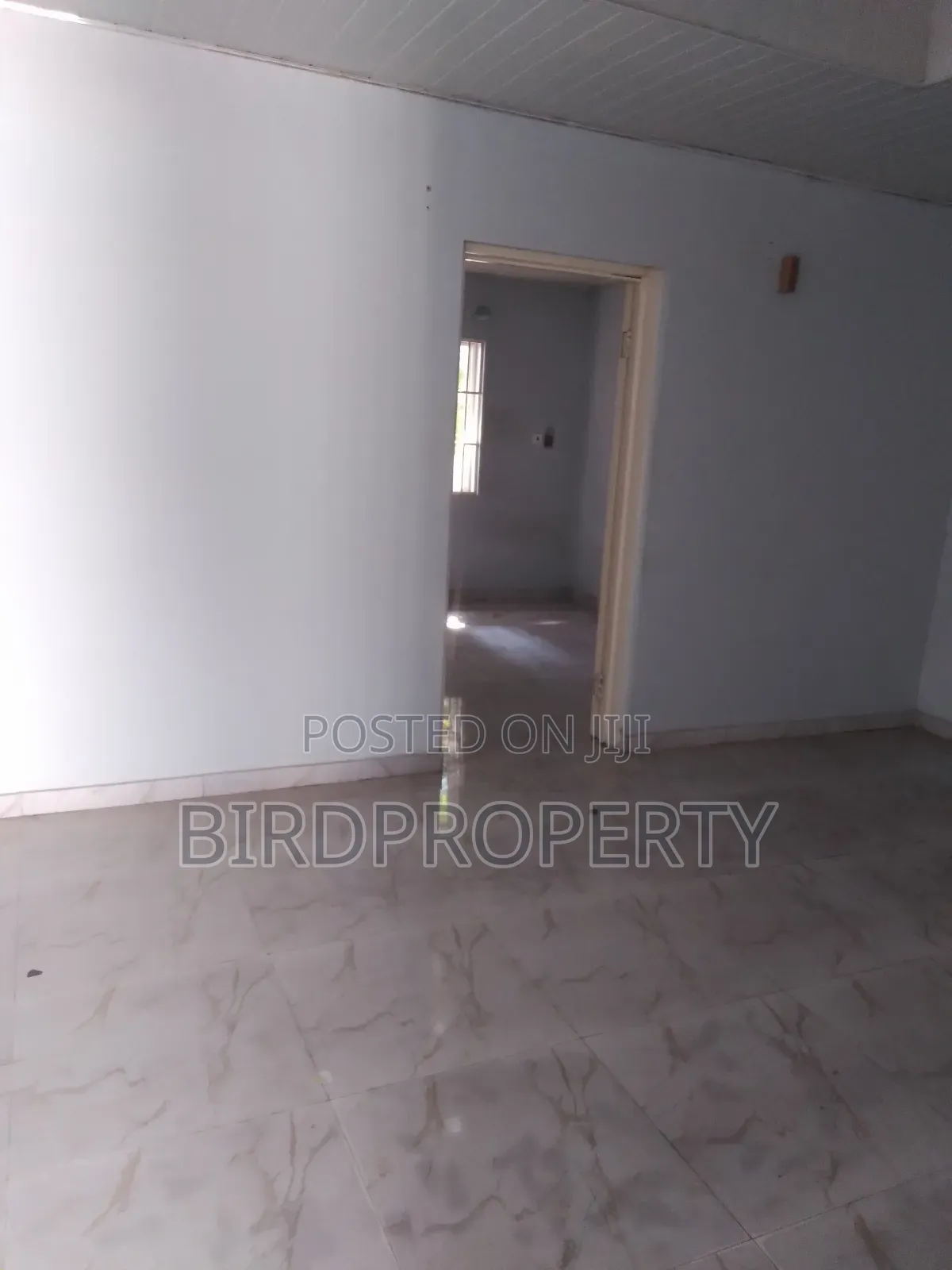 1bdrm Apartment in Bird-Group, School Junction for rent in School Junction