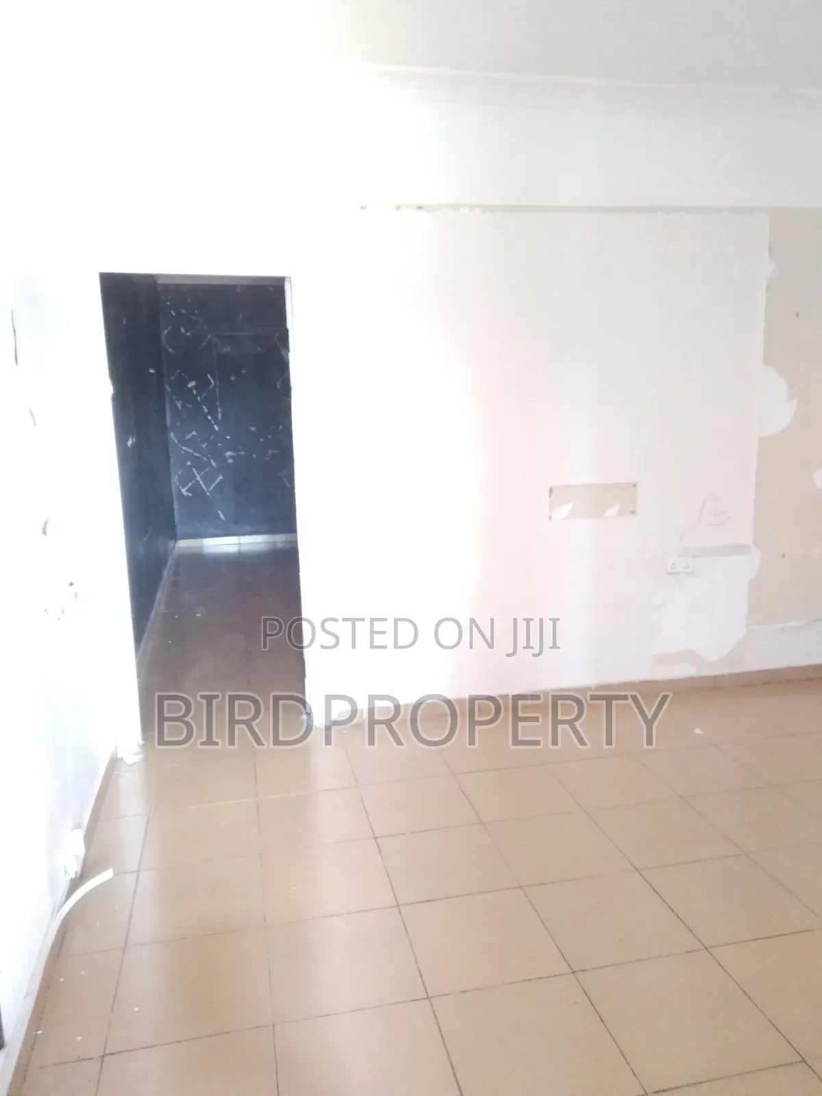 1bdrm Apartment in Bird-Group, School Junction for rent in School Junction