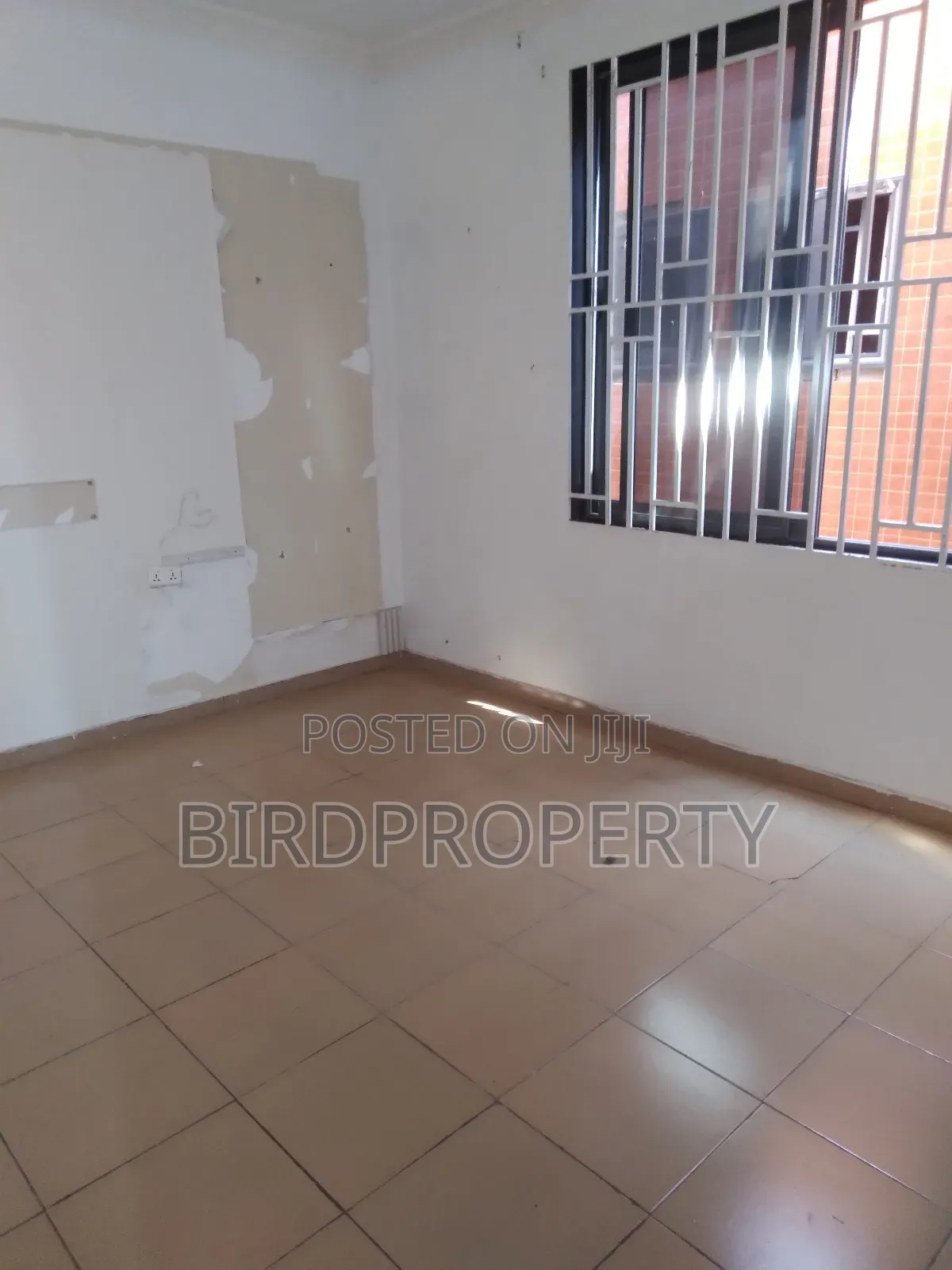 1bdrm Apartment in Bird-Group, School Junction for rent in School Junction