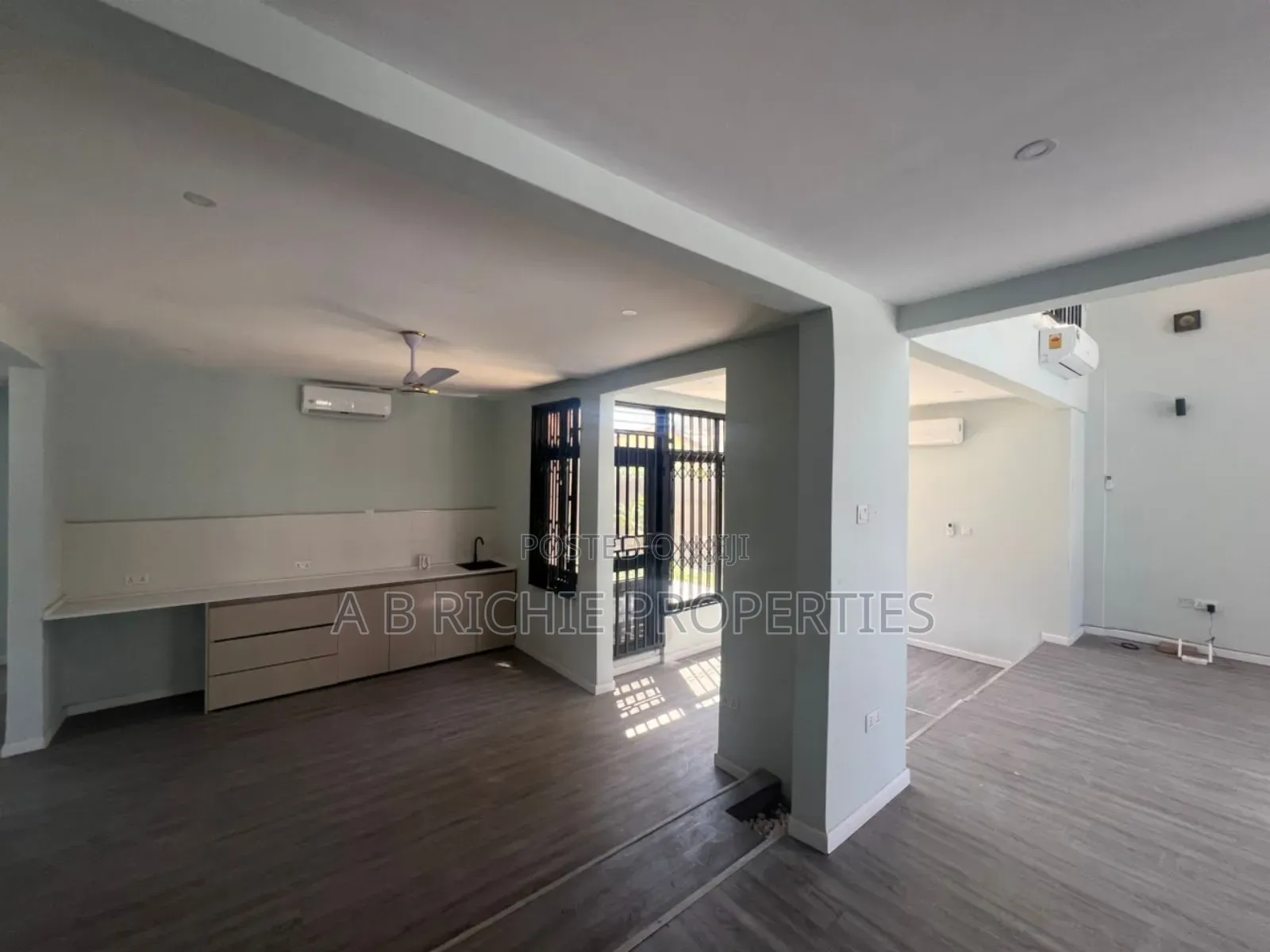 5bdrm House in Ab Richie Properties, Labone for rent in Labone