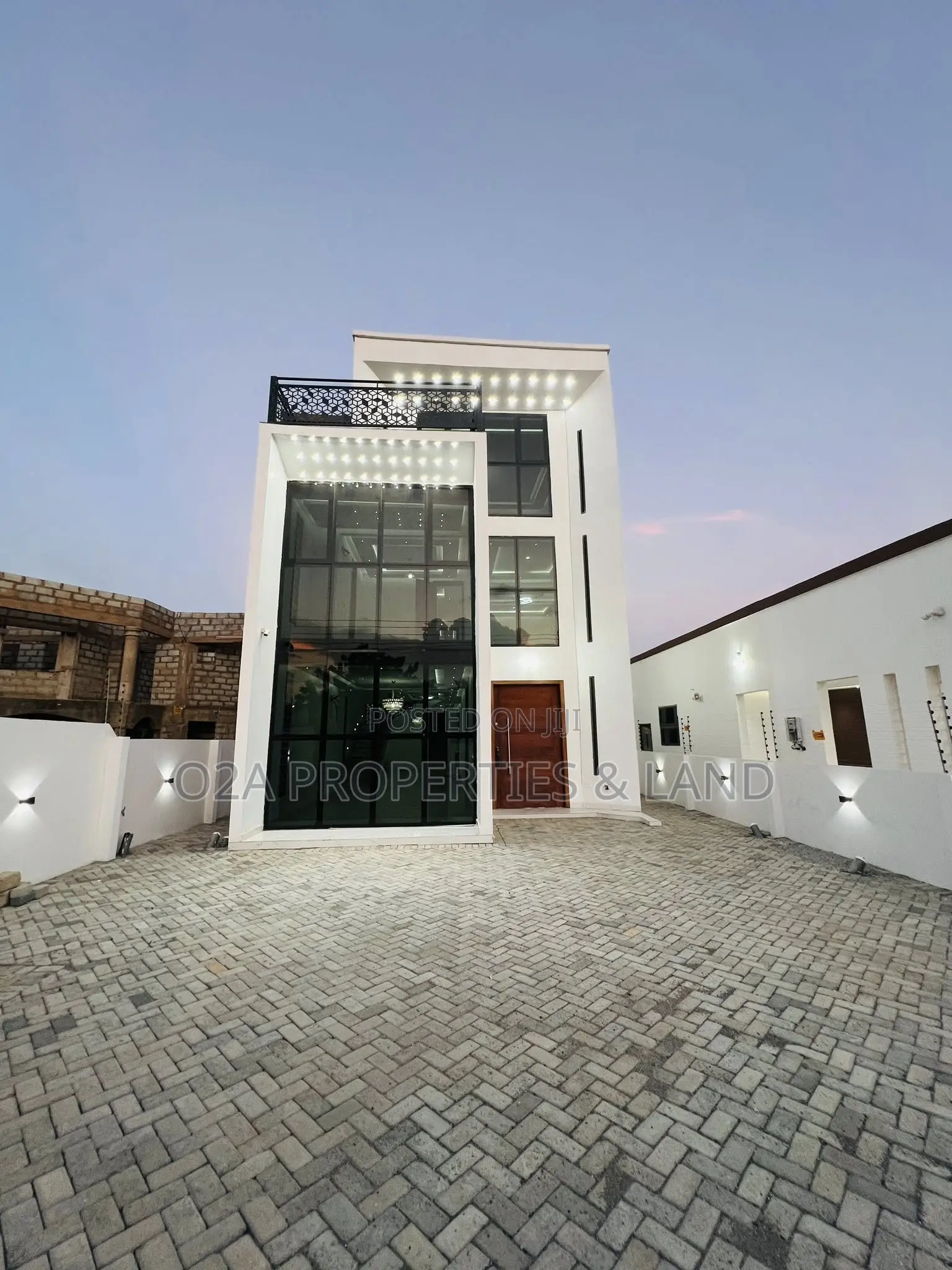 5bdrm House in East Legon Hills for sale in New Legon