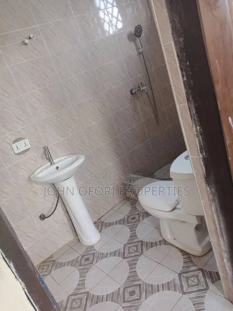 2bdrm Apartment in Ayeduase K, 5, Kumasi Metropolitan for rent in Kumasi Metropolitan