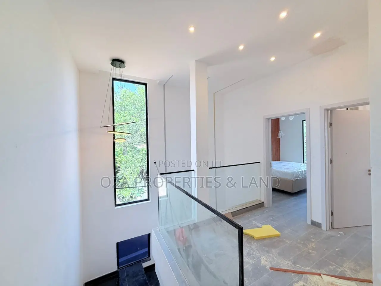 4bdrm Townhouse/Terrace in Dzorwulu for sale in Dzorwulu