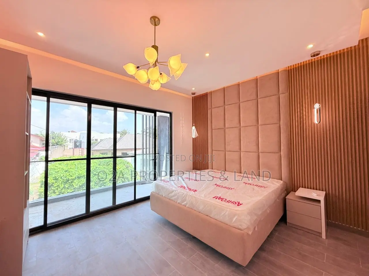 4bdrm Townhouse/Terrace in Dzorwulu for sale in Dzorwulu