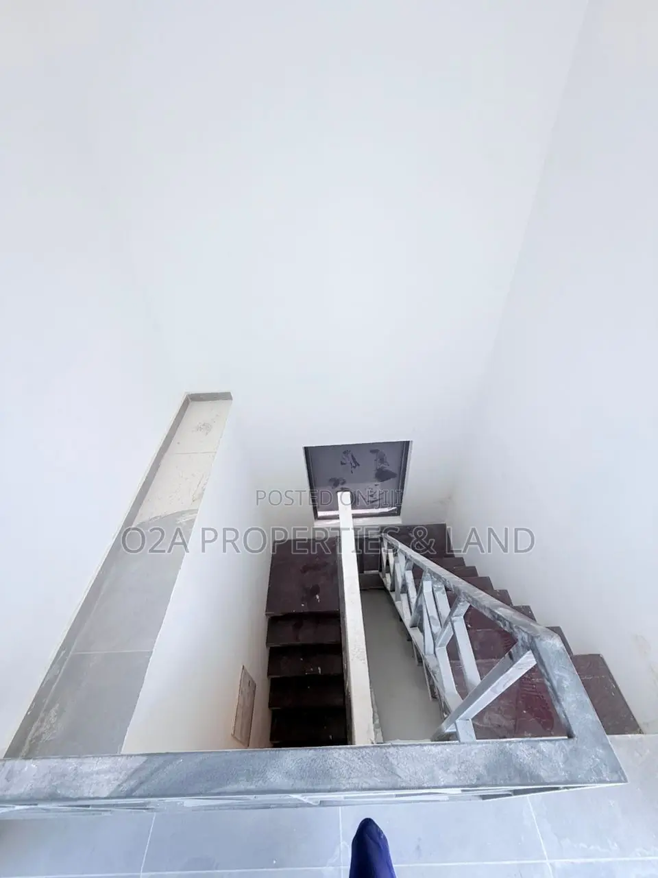 4bdrm Townhouse / Terrace in Dzorwulu for rent in Dzorwulu