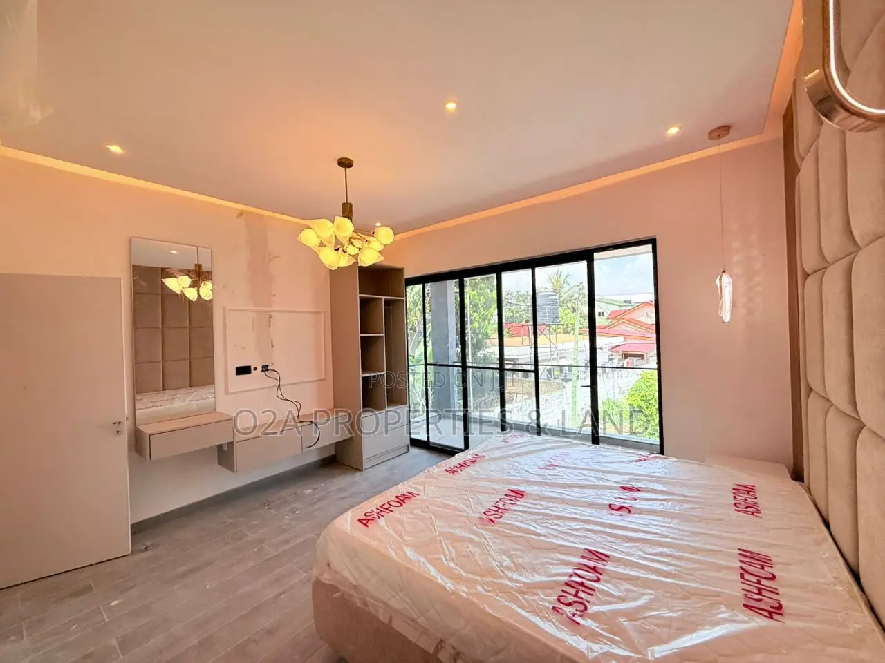 4bdrm Townhouse / Terrace in Dzorwulu for rent in Dzorwulu