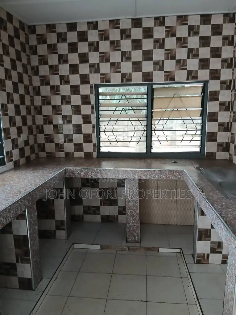 1bdrm Apartment in Ayeduase F N F Road, Kumasi Metropolitan for rent in Kumasi Metropolitan