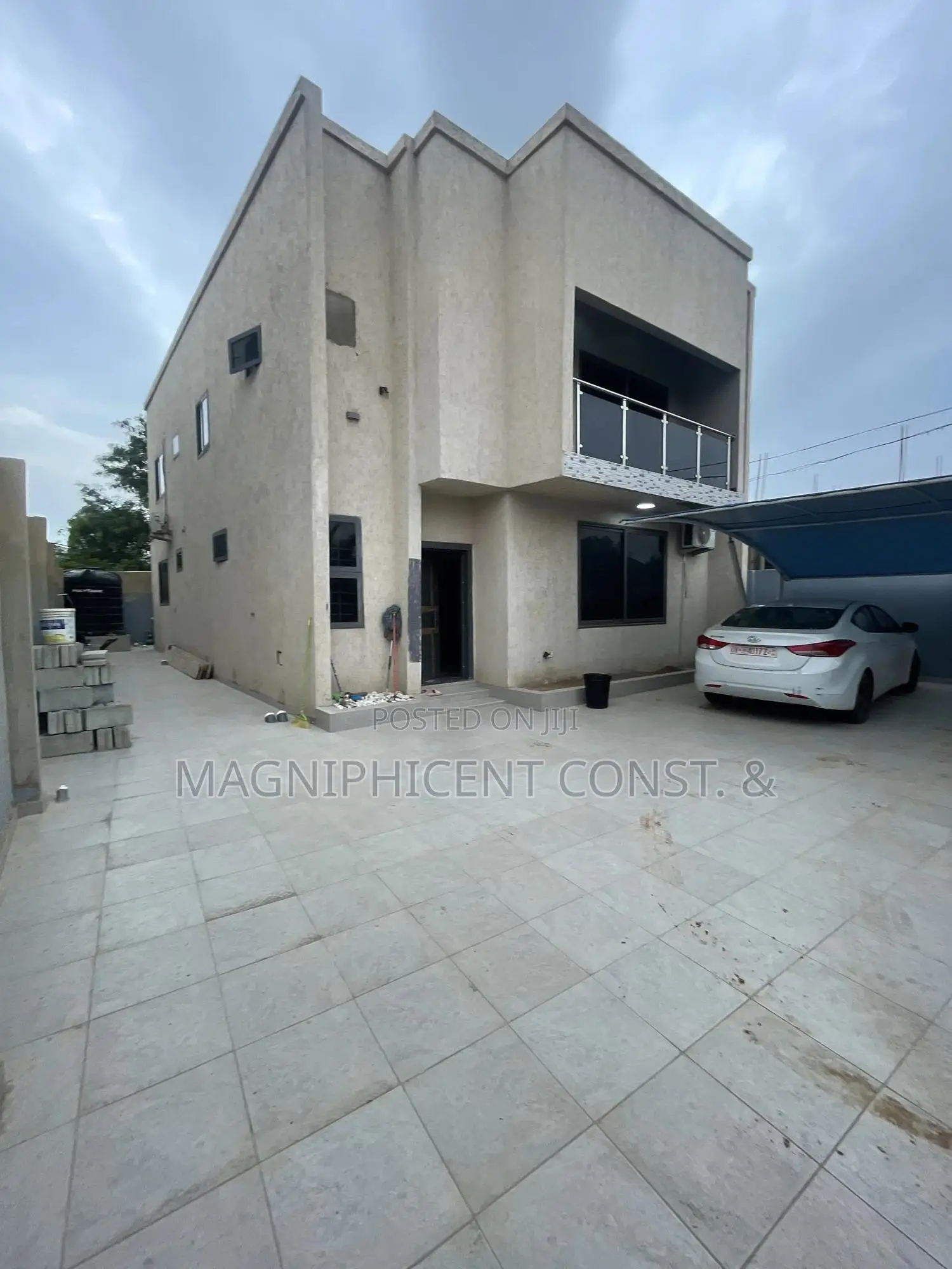 4bdrm Duplex in Regimmanuel, Adenta for sale in Adenta
