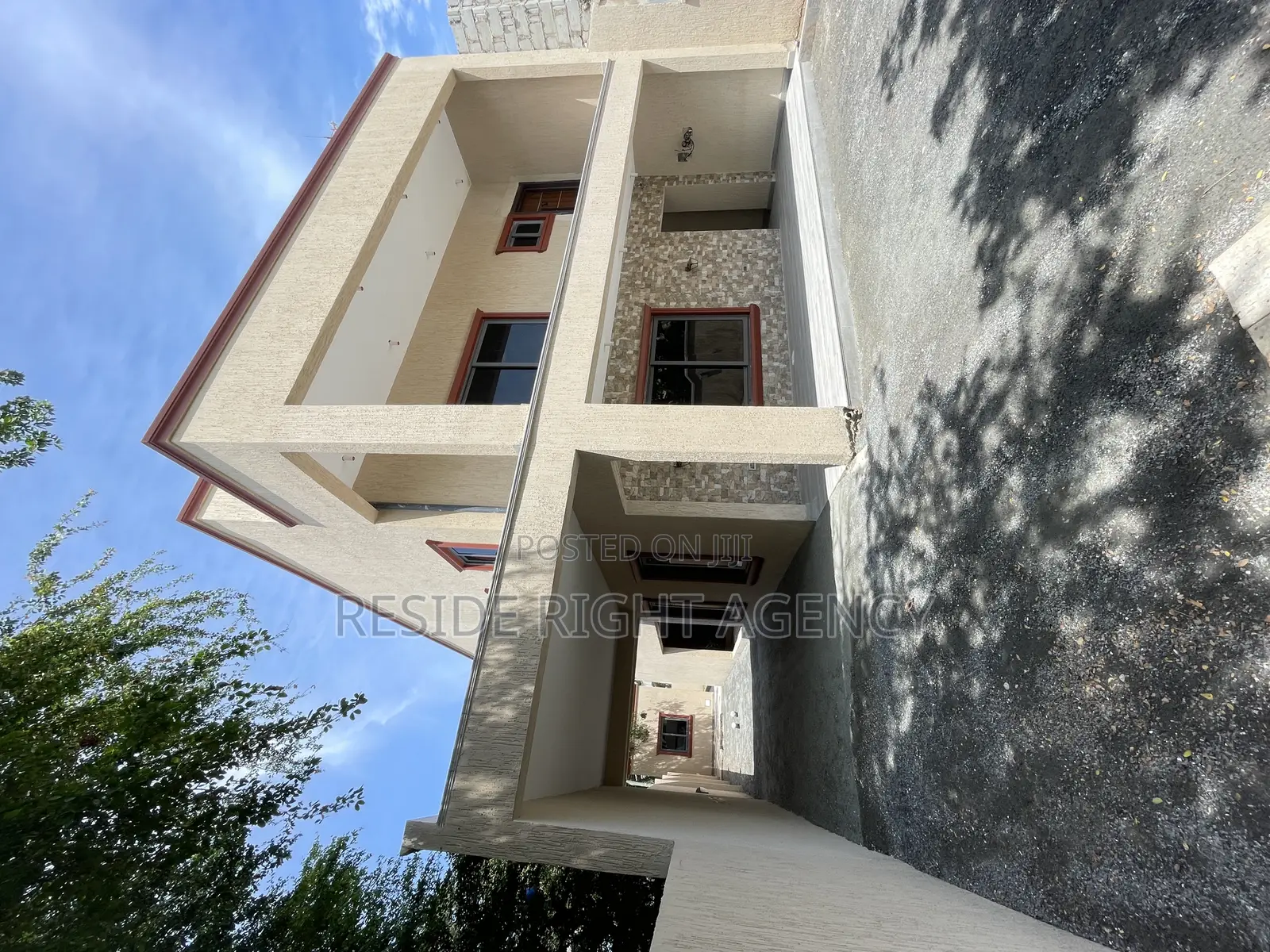 Furnished 4bdrm House in Cantonments for rent in Cantonments