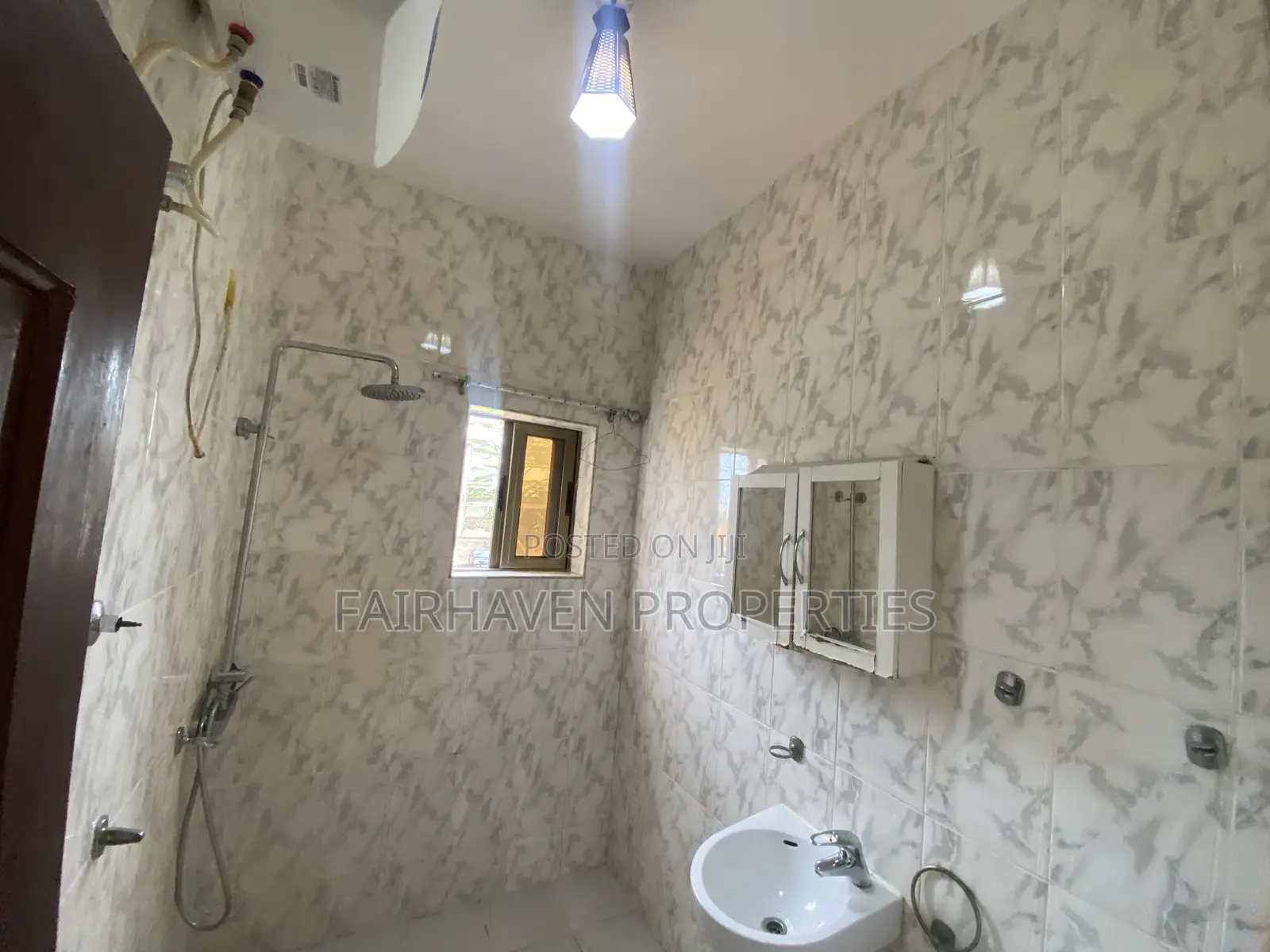 Fully Furnished 1 Bedroom Apartment in Osu