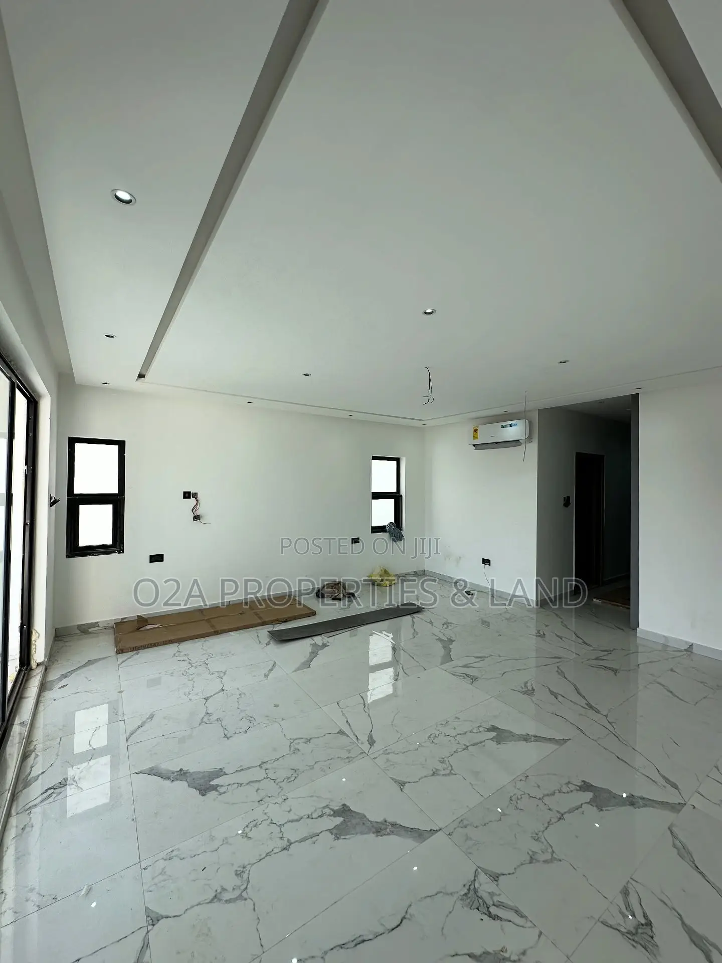 4bdrm House in Ashaley Botwe, Lake Side Estate for sale in Lake Side Estate