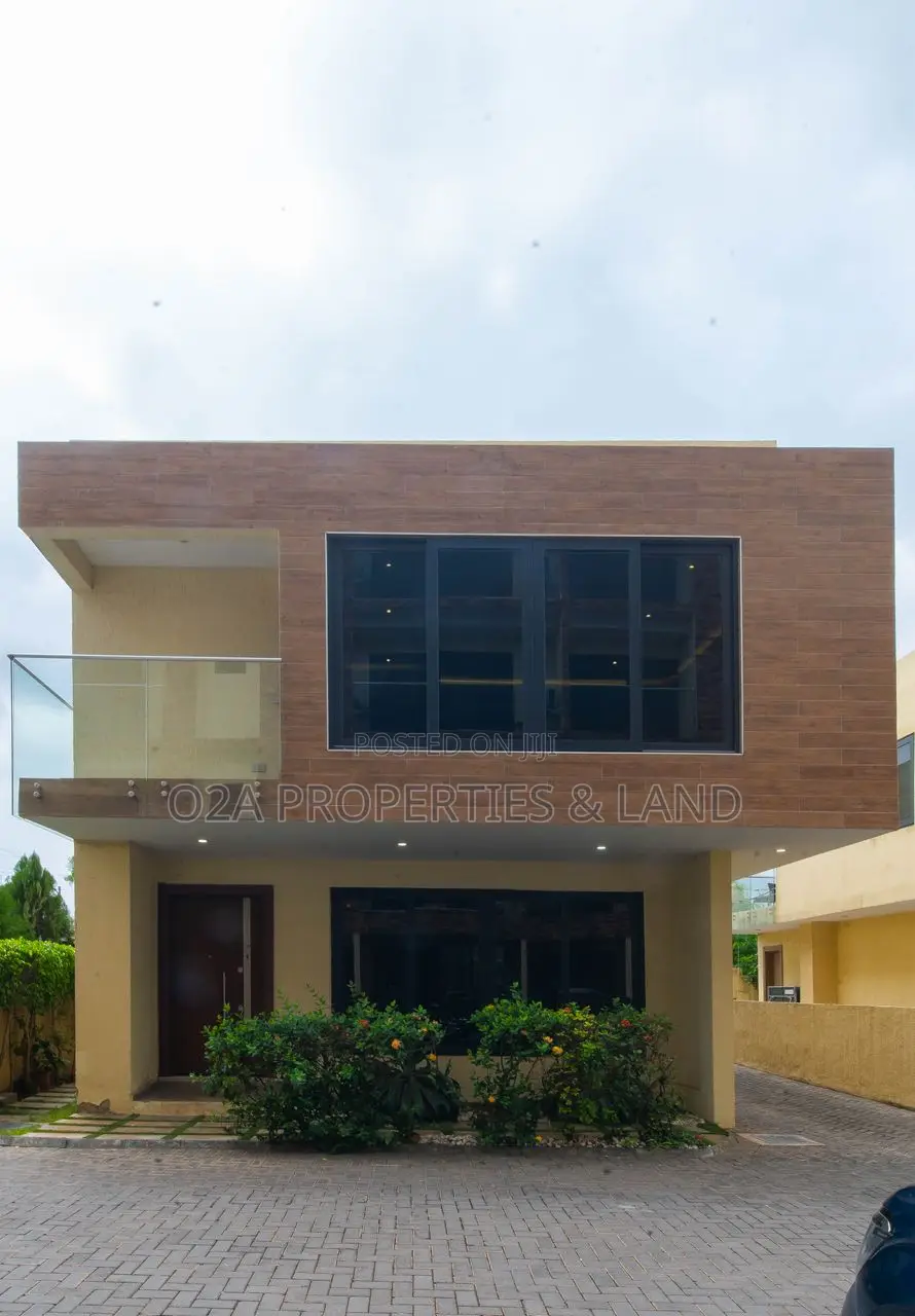 3bdrm Townhouse / Terrace in East Legon, Bawaleshie for rent in Bawaleshie