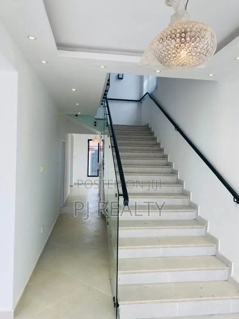 4bdrm House in Spintex for sale in Spintex