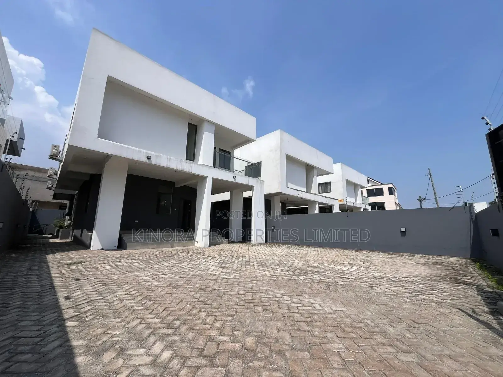 3bdrm Duplex in Adjiganor 69, East Legon for rent in East Legon