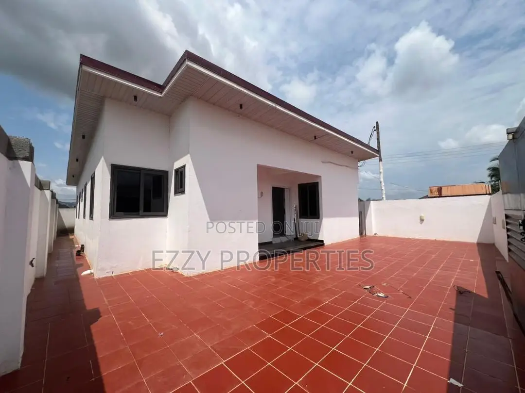 3bdrm House in Oyarifa for sale in Oyarifa