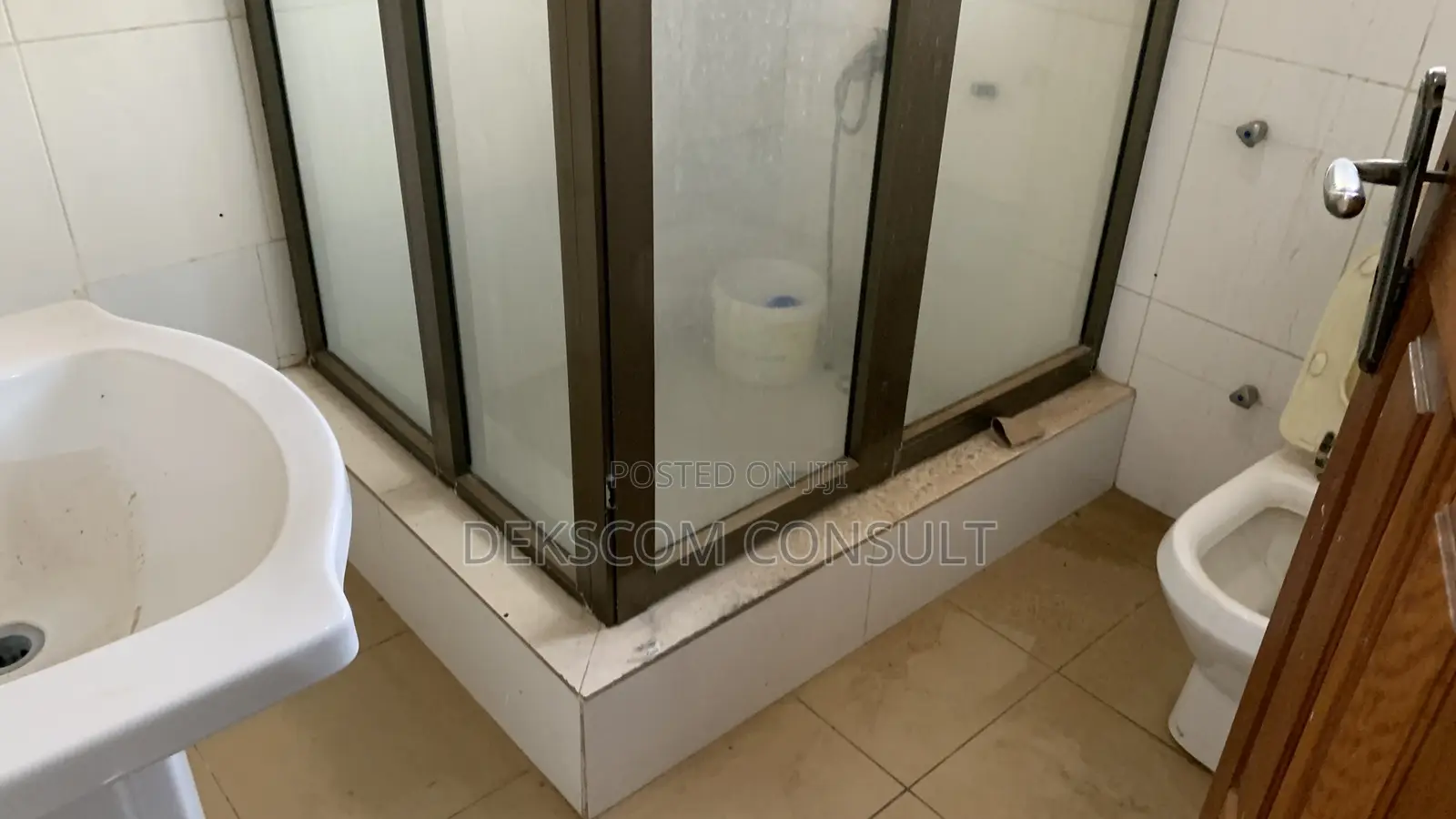 3bdrm House in Adenta for sale in Adenta