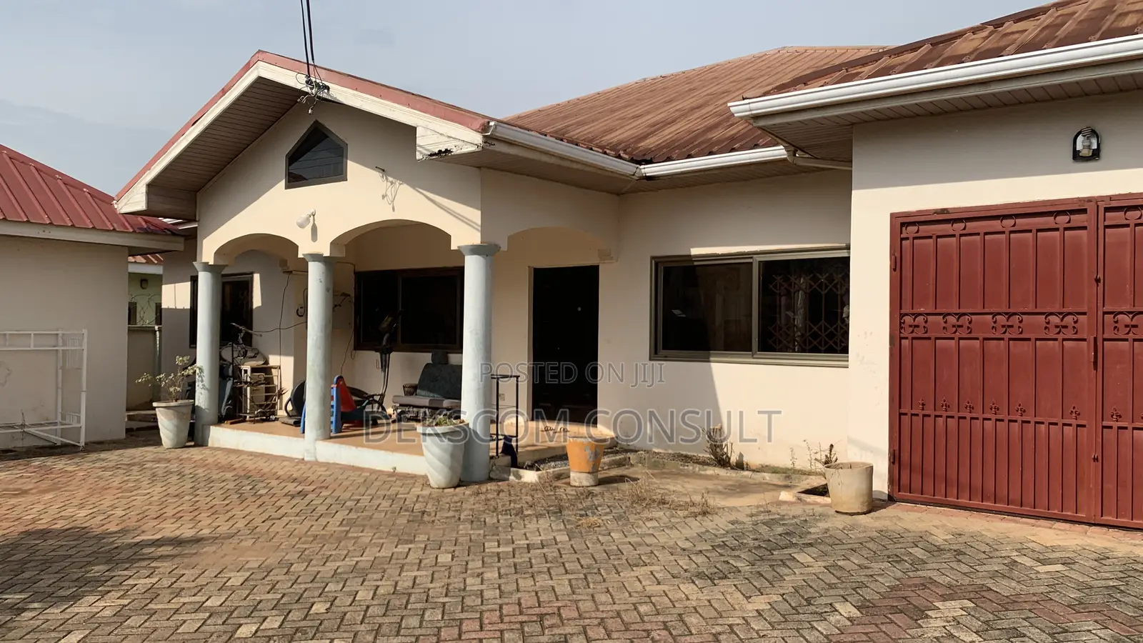3bdrm House in Adenta for sale in Adenta