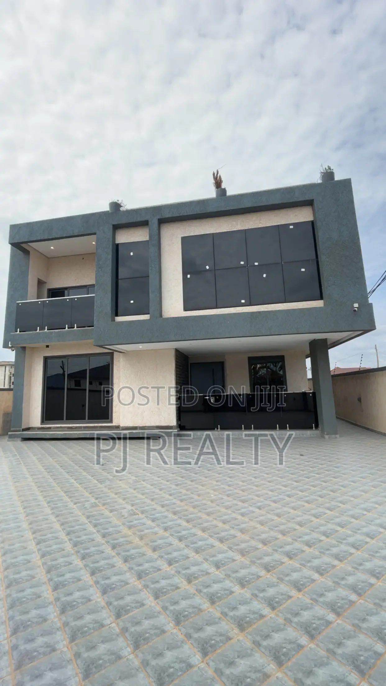 4bdrm House in Lake Side Estate for sale in Lake Side Estate