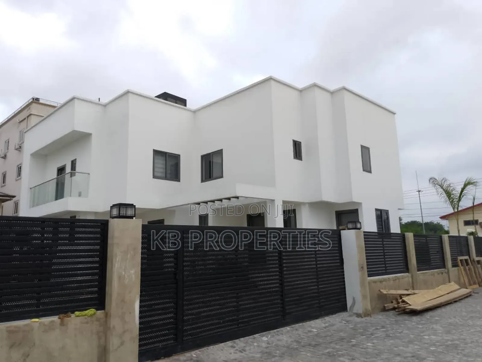 5bdrm House in Kb Properties, Cantonments for sale in Cantonments