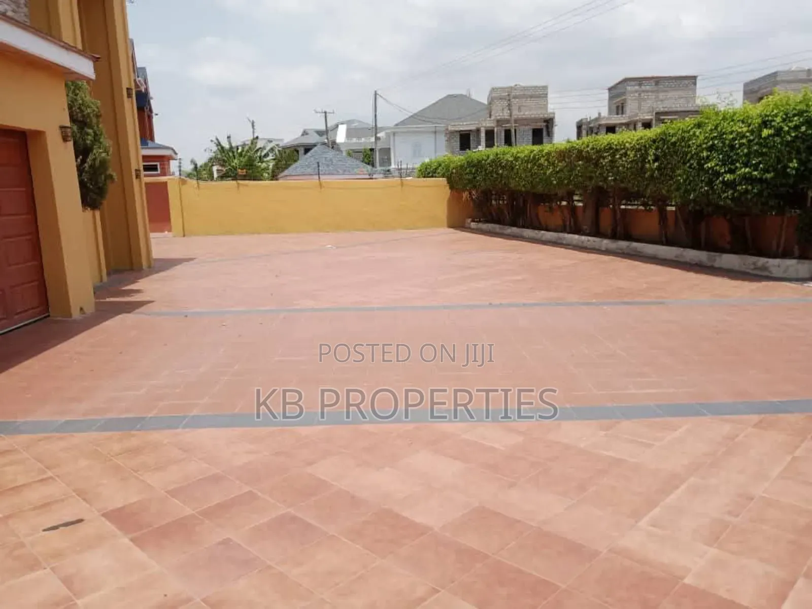 5bdrm House in Kb Properties, East Legon for sale in East Legon
