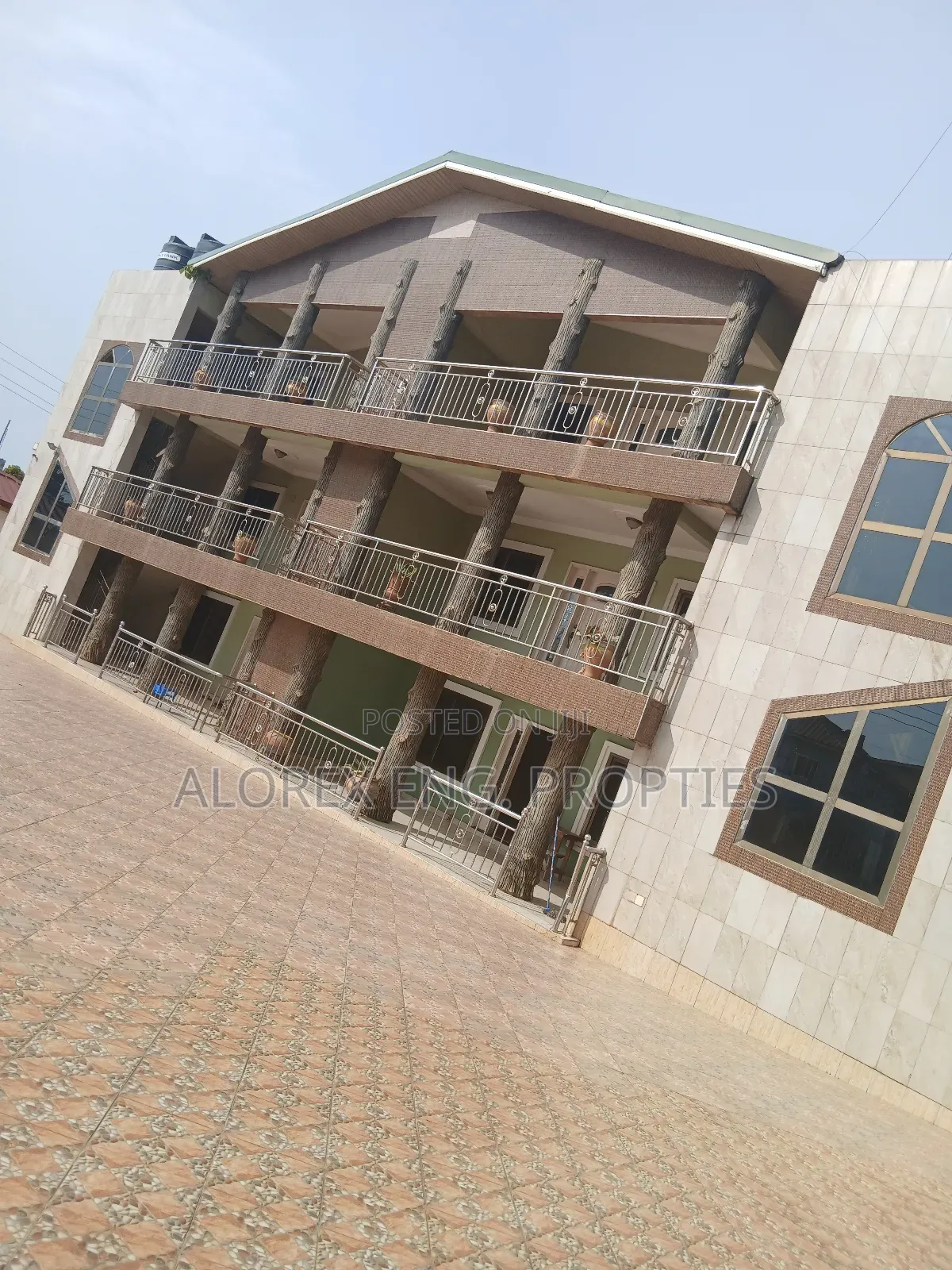 3bdrm Apartment in Executive, Oyarifa for rent in Oyarifa