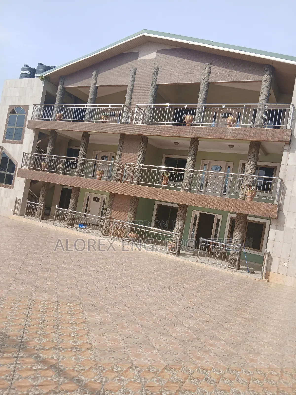 3bdrm Apartment in Executive, Oyarifa for rent in Oyarifa