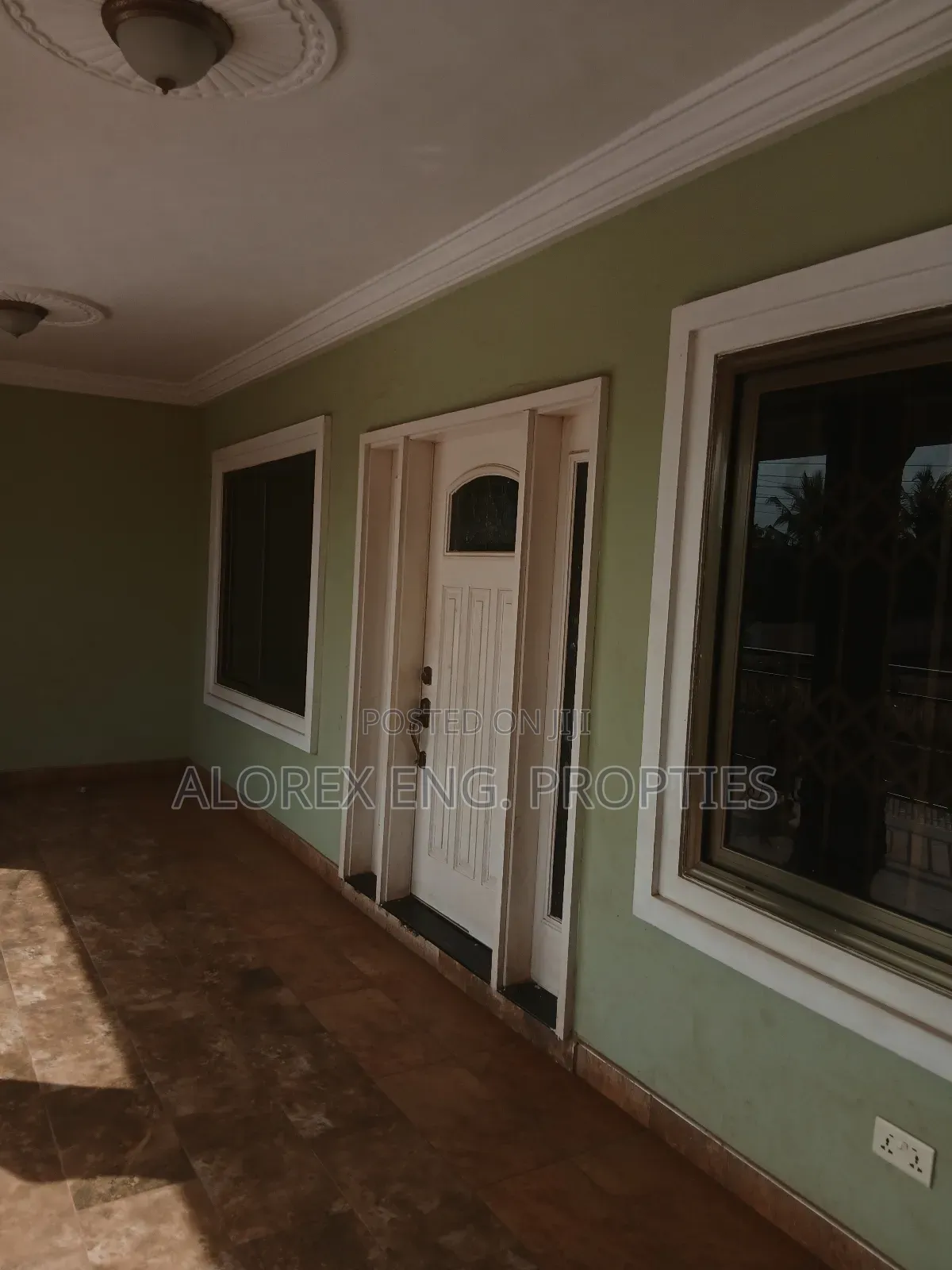 3bdrm Apartment in Executive, Oyarifa for rent in Oyarifa
