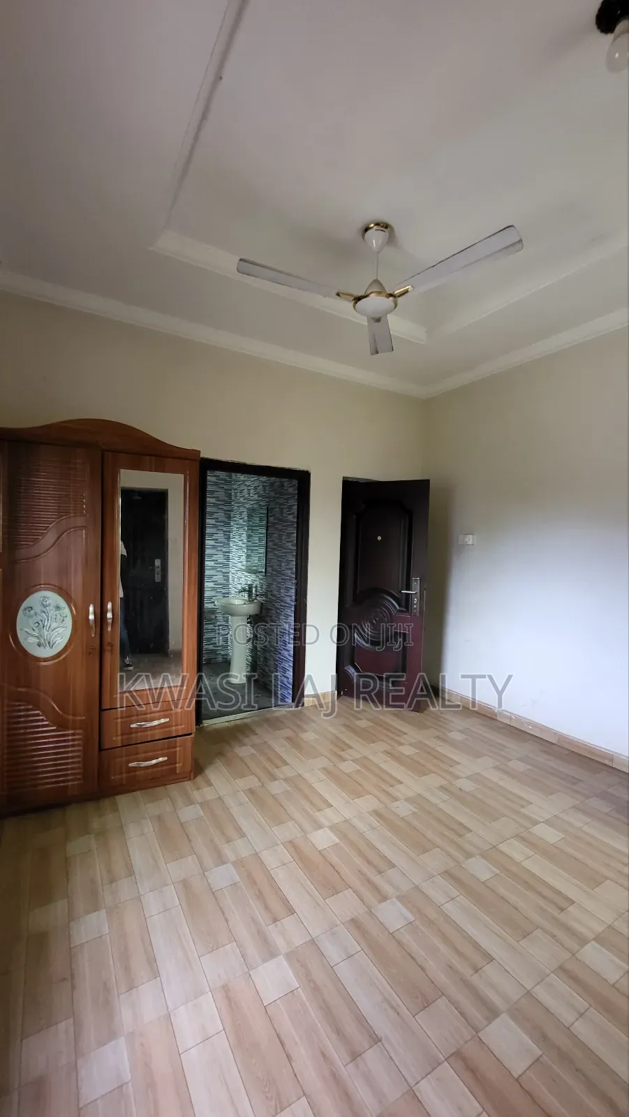 2bdrm Apartment in Scc, Weija for rent in Weija