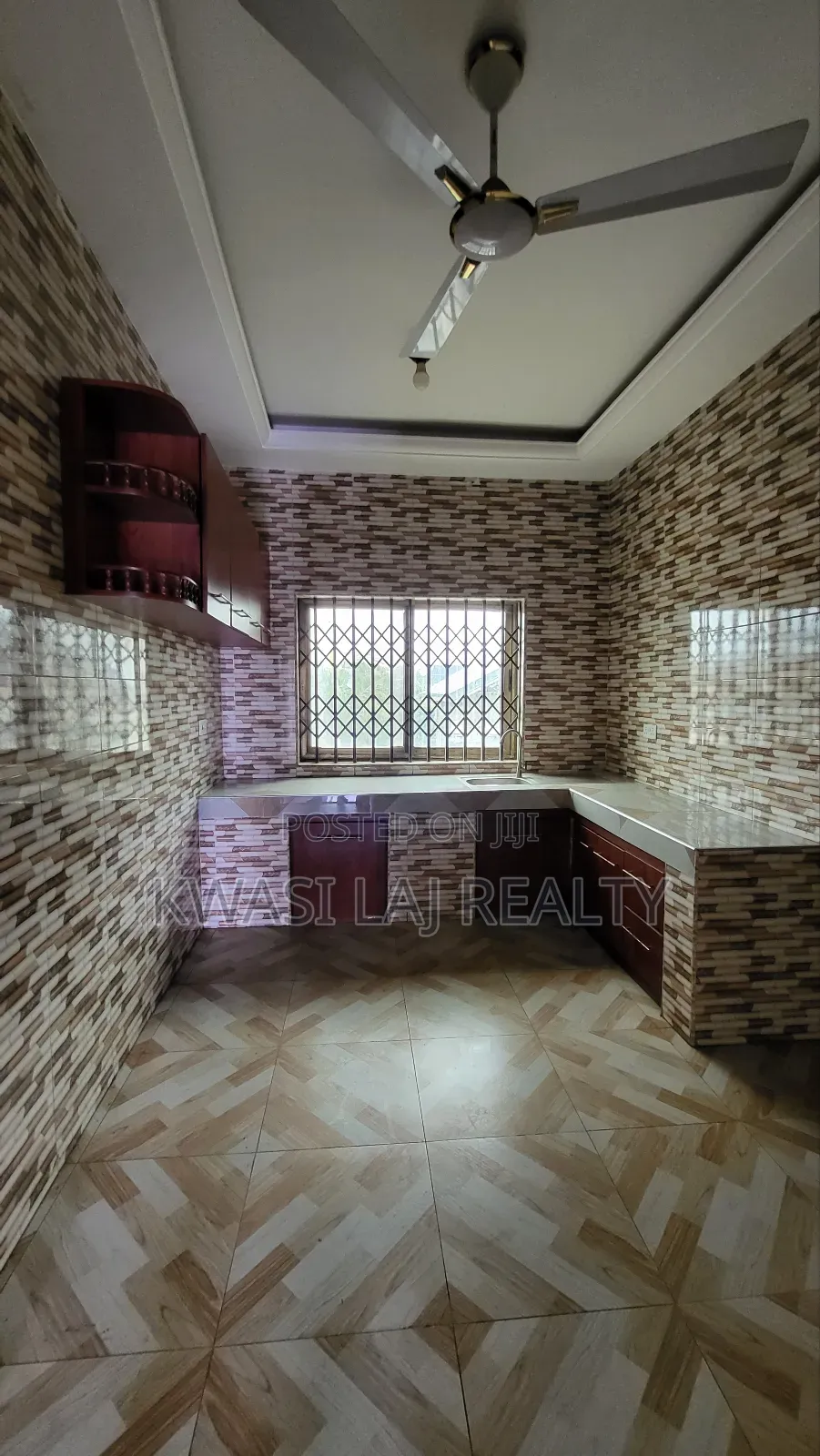 2bdrm Apartment in Scc, Weija for rent in Weija