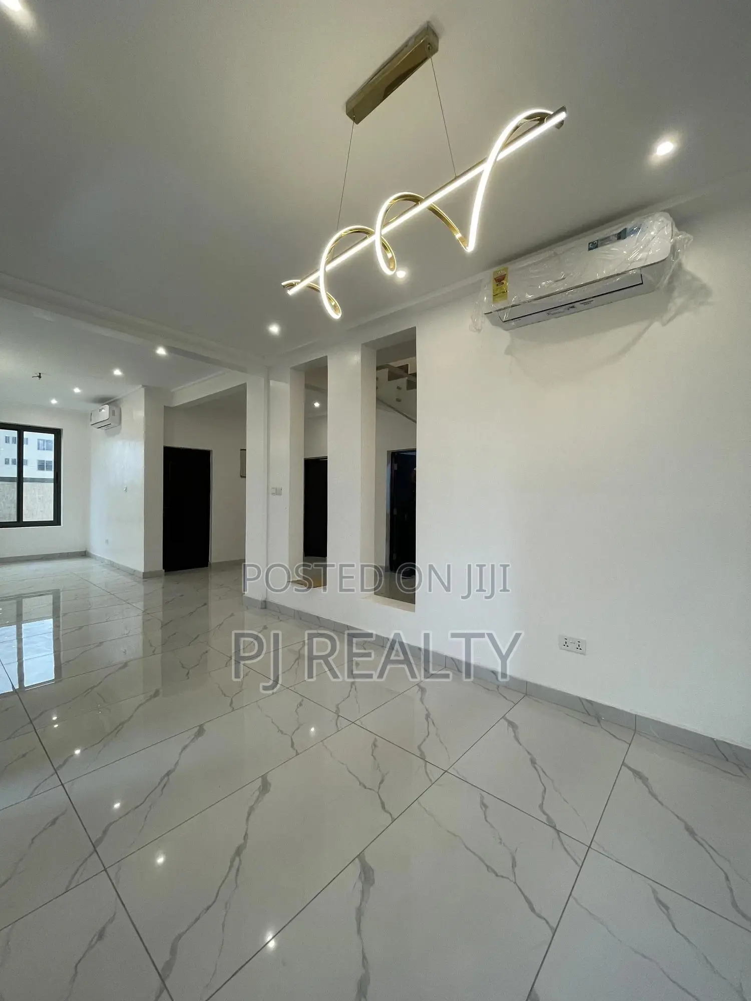 4bdrm House in Lake Side Estate for sale in Lake Side Estate