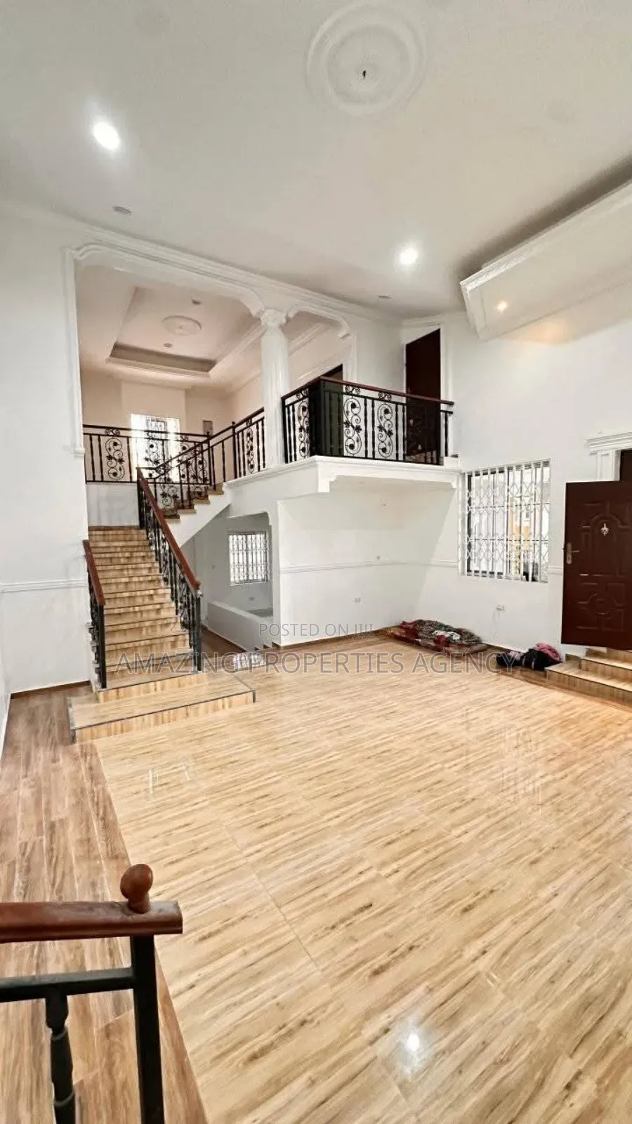 5bdrm House in 5 Bedroom House For for sale in East Legon